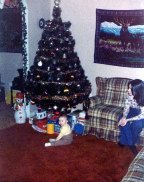 79-12-25, 06, Michael and Linda, Christmas, Belleville, NJ