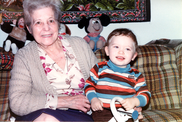 80-10-00, 00, Great Grandma and Michael, Belleville, NJ