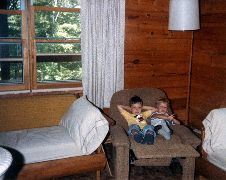 85-08-00, 03, Michael and Brian, Dingman Ferry, PA