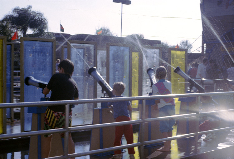 86-12-28, 08, Brian, Water Canons at Sea World, Florida