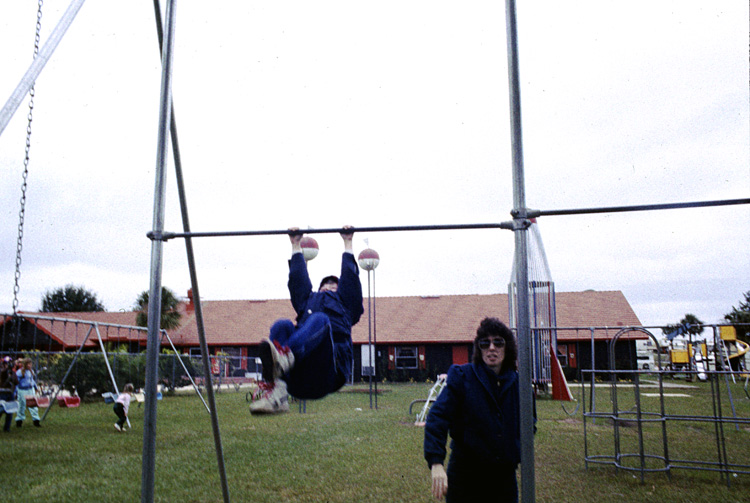 86-12-30, 42, Michael & Linda, Camp ground in Florida