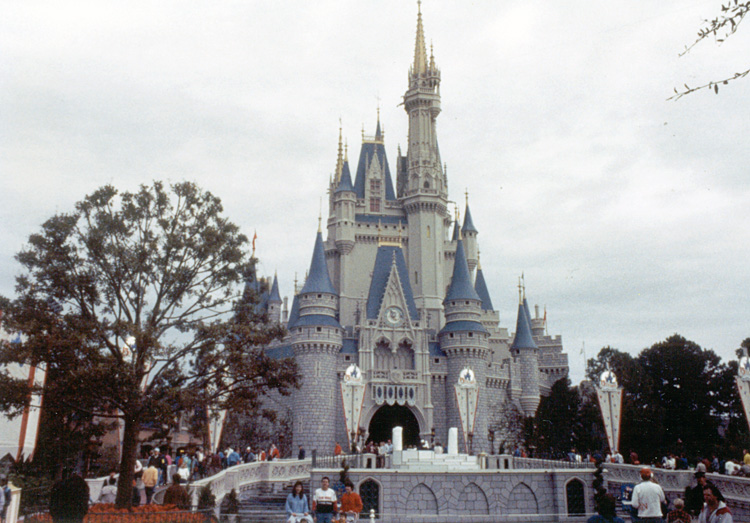 86-12-30, 48, Disney World in Florida