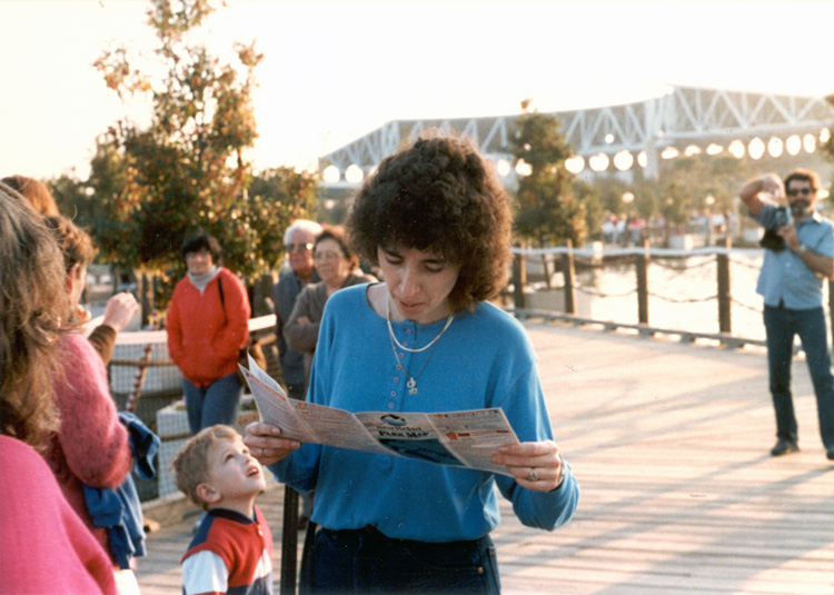 86-12-30, 67, Linda, Disney World in Florida