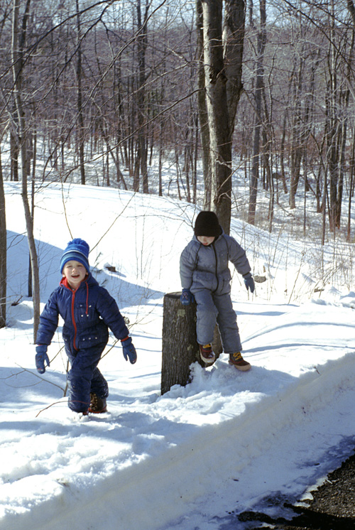 87-01-00, 02, Michael and Brian, Dingmans Ferry, PA