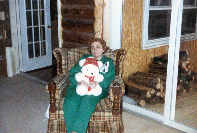 87-12-25, 102, Grandma, Christmas, Dingmans Ferry, PA