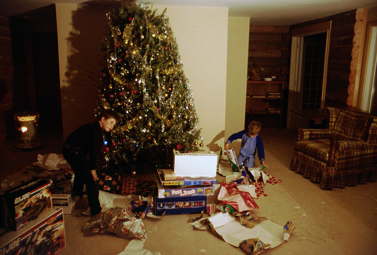 88-12-25, 16, Michael and Brian, Christmas in Dingmans Ferry