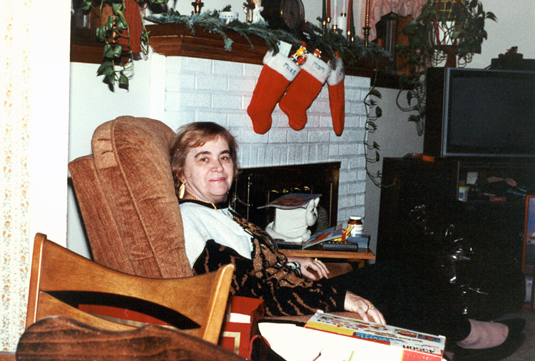 89-12-25, 34, Grandma, Christmas, North Plainfield, NJ