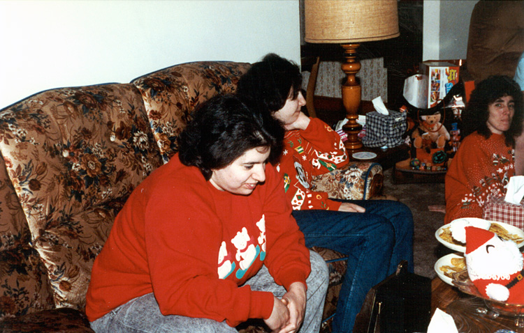 89-12-25, 35, Karen, Nancy, Linda, Christmas, NP, NJ