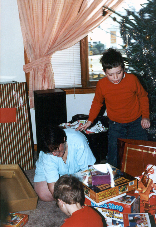 89-12-25, 40, Michael, Janice and Brian, Christmas, NP, NJ