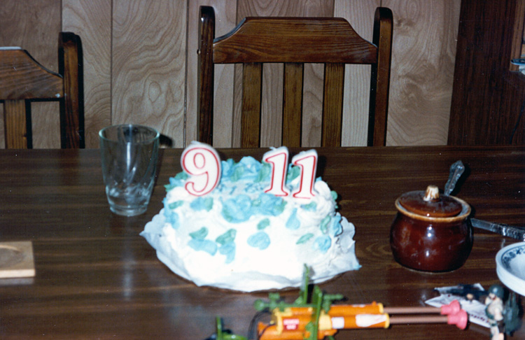 90-04-11, 02, Cake, Birthday Party, Belleville, NJ