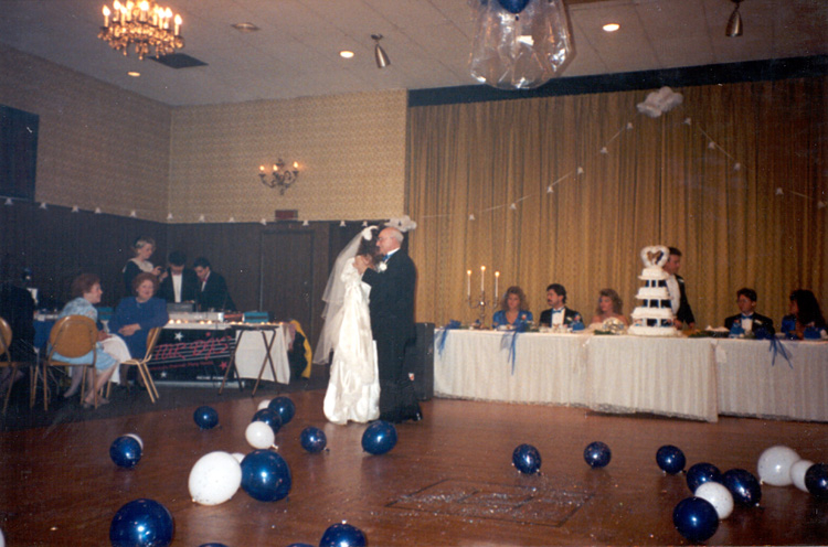 90-11-00, 22, Kathy's Wall, Wedding