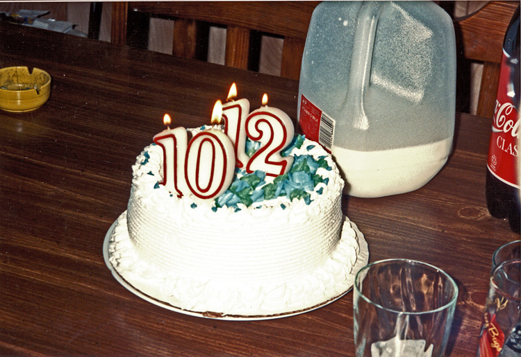 91-04-06, 01, Birthday Cake, Belleville, NJ