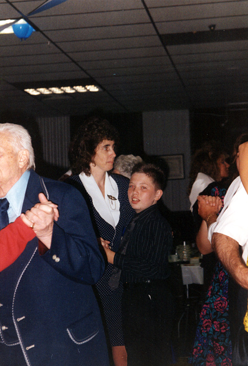 92-07-00, 22, Linda and Michael, Mary Ellen's Wedding