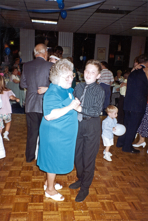 92-07-00, 24, Gerri and Michael, Mary Ellen's Wedding