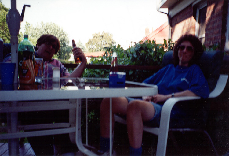 94-05-31, 05, Janice and Linda, Memorial Day, Saddle Brook