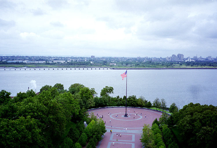 94-08-01, 18, Island from Statue of Liberty, NY