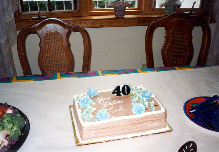 94-09-17, 19, Cake, Linda's 40th Birthday