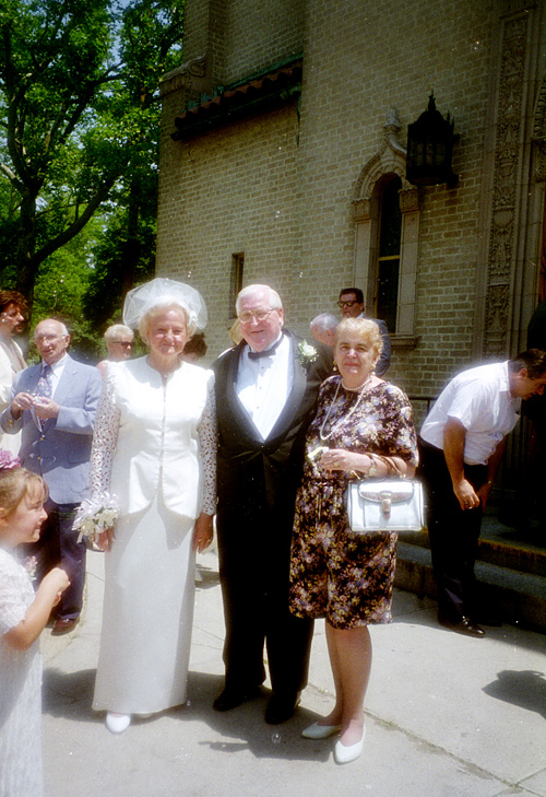 95-06-28, 27, Arlene and Richie Wall, 45th Anniversary