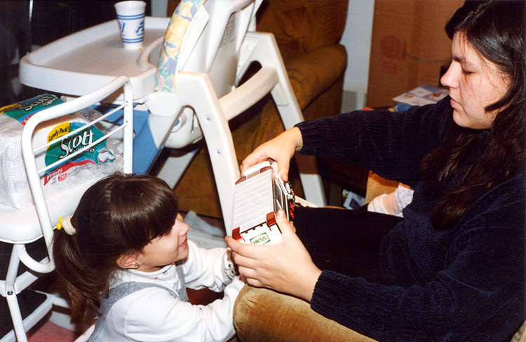 97-11-27, 07, Andrea and Lisa, Thanksgiving