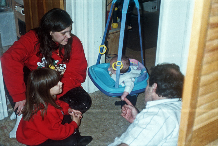 97-12-25, 10, Andrea, Lisa, Mikey and Gerry, Christmas