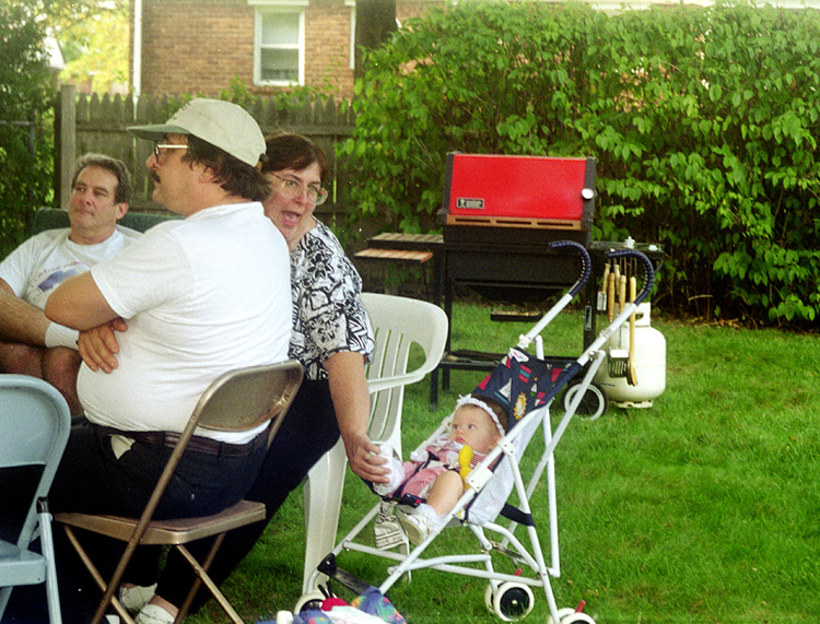 98-09-19, 10, Gerry, Mike, Janice and Mikey, 1st Birthday