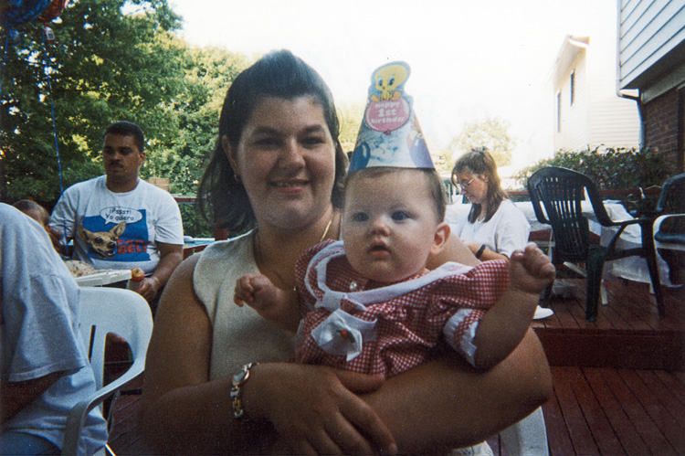 98-09-19, 28, Lisa and Janisa, 1st Birthday