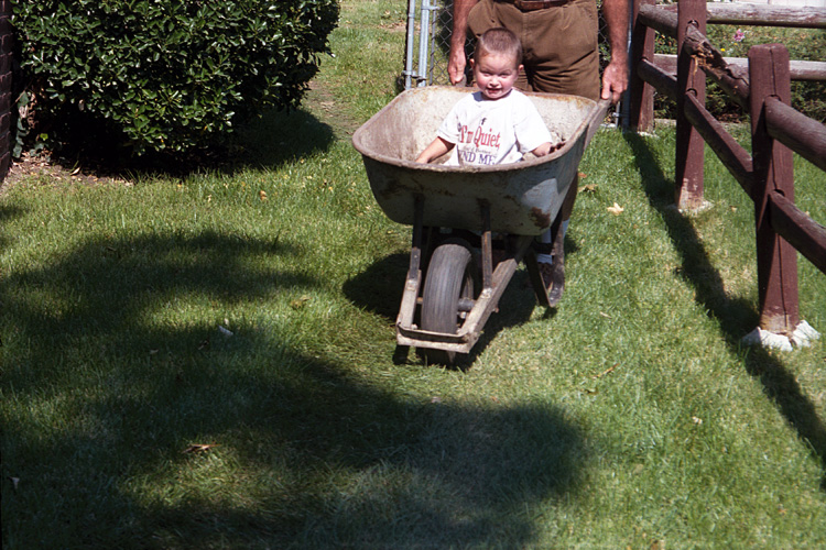 99-10-02, 09, Mikey helping with dirt, Saddle Brook, NJ