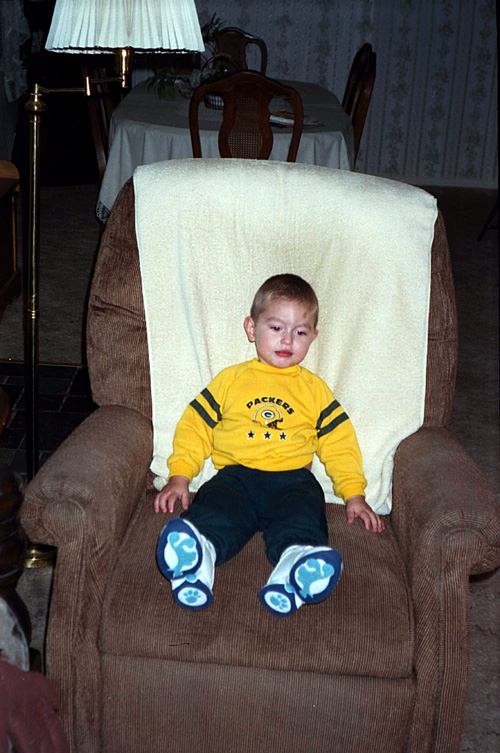 99-10-02, 22, Mikey Sitting, Saddle Brook, NJ