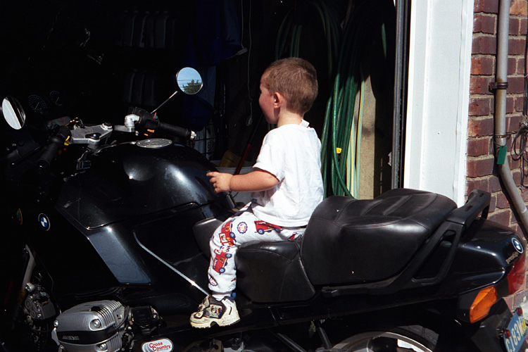 99-10-03, 14, Mikey ready to ride, Saddle Brook, NJ