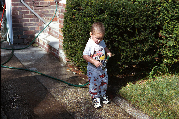 99-10-03, 15, Mikey washing up, Saddle Brook, NJ