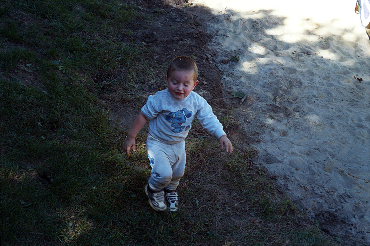 99-09-18, 01, Mikey, Mikey's 2nd Birthday