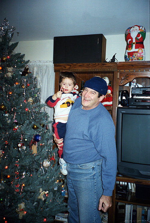 99-12-27, 04, Mikey and Gerry, Chritmas Holidays