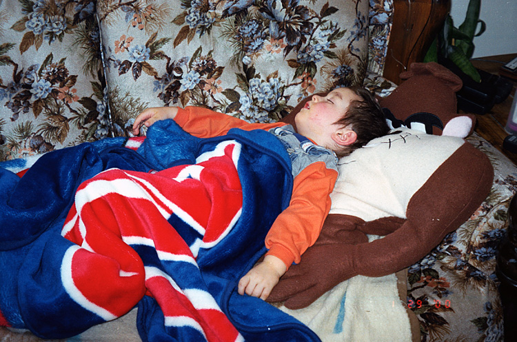 00-01-29, 15, Mikey asleep, Saddle Brook, NJ