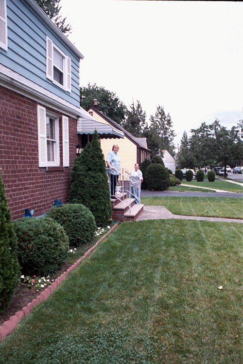 00-09-24b, 20, Grandma, 48 Weller Terrace, Saddle Brook, NJ