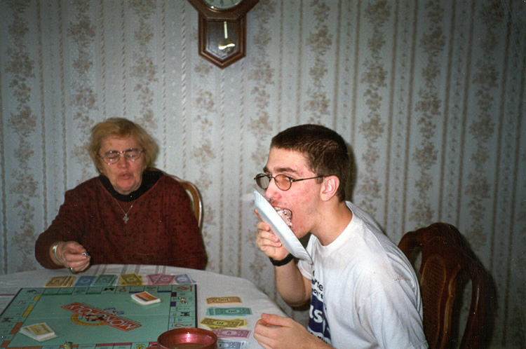 00-09-17, 01s, Grandma and Brian, Mikey's 3rd Birthday