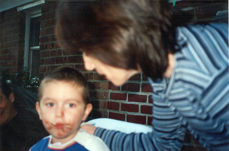 00-09-17, 03s, Mikey Eating Cake and Linda, Mikey's Birthday