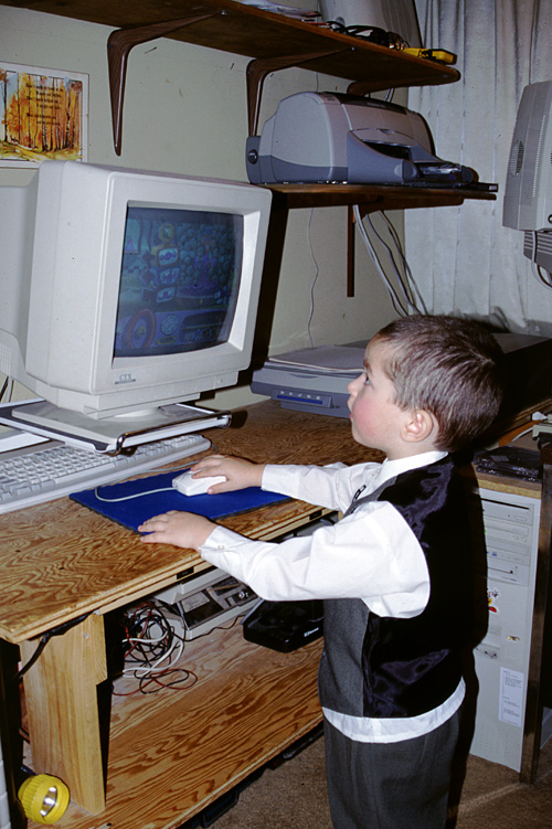 00-12-25, 01, Mikey on Computer, Christmas, Saddle Brook, NJ