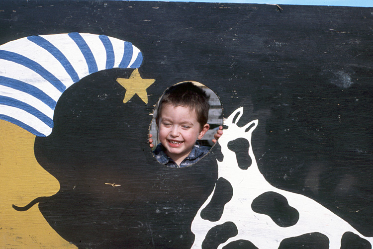 00-10-14, 03, Mikey's Face, Pumkin Picking Farm, NJ