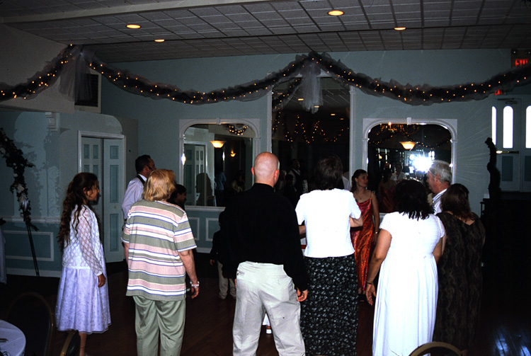 01-05-06, 40, Dance Floor, Andrea's Communion