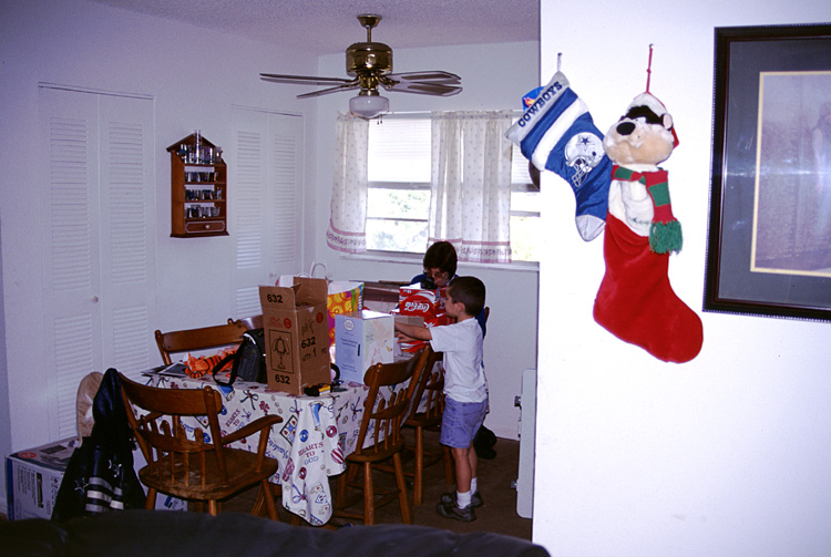 02-12-25, 05, Christmas at the Lennings, Florida