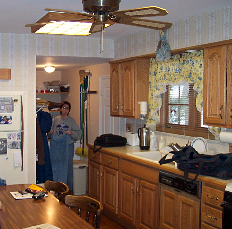 03-03-01, 01, Linda in Kitchen, Saddle Brook, NJ