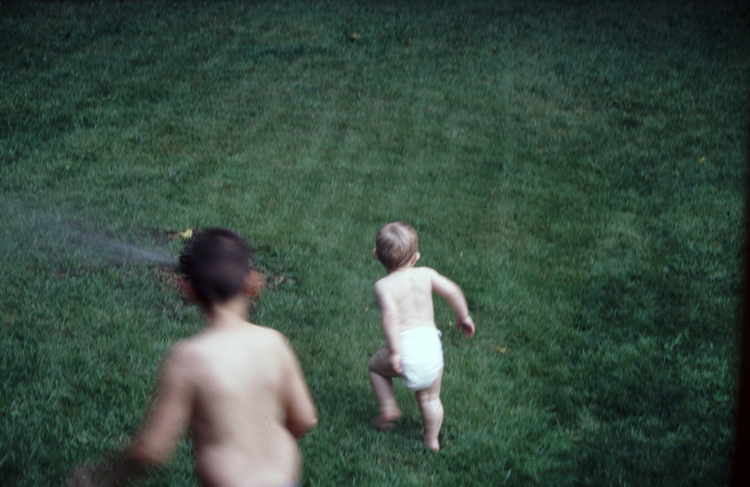 04-08-15, 11, Mikey and Connor in the sprinklers