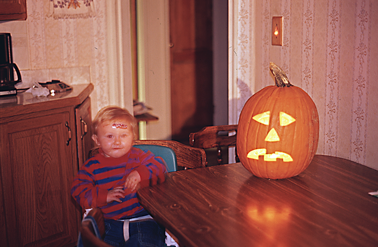 04-10-16, 15, Connor with carved pumpkin, New Jersey