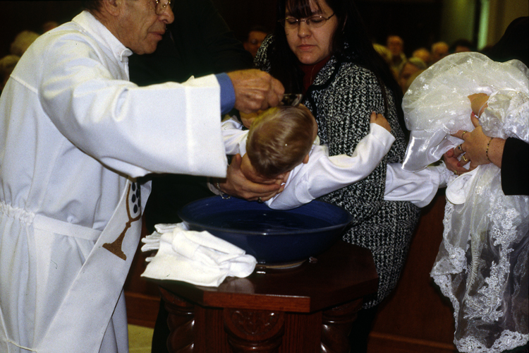 04-11-21, 02, Lisa and Connor, Christening