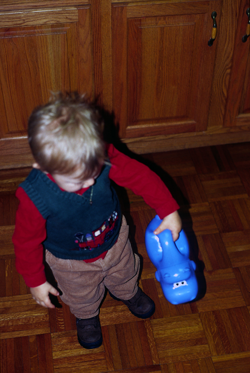 04-12-25, 21, Connor, Christmas, Saddle Brook NJ