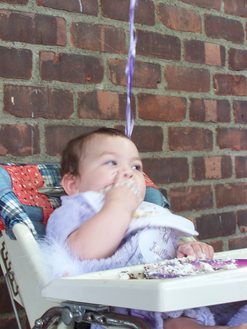 05-06-18, 27, Kaitlyn eating cake, Kaitlyn's Birthday.