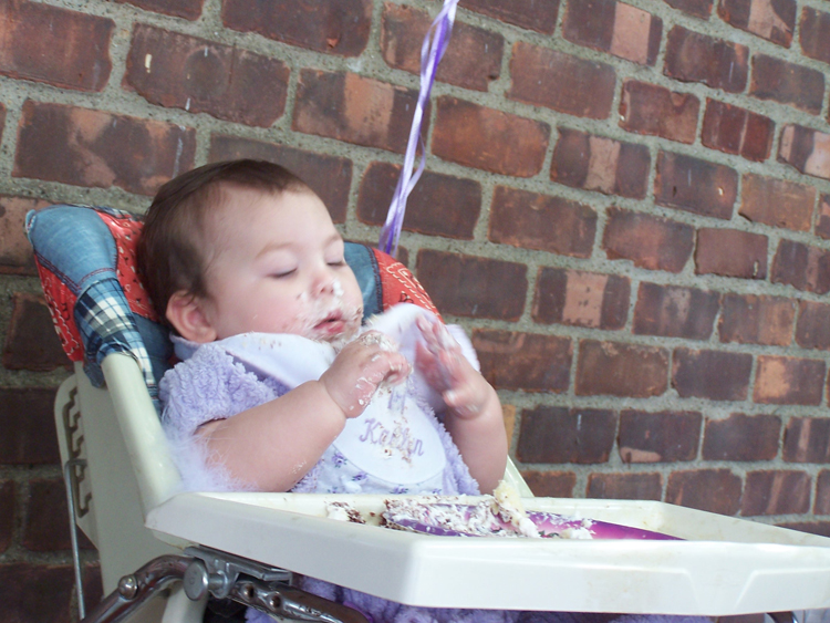 05-06-18, 28, Kaitlyn eating cake, Kaitlyn's Birthday.