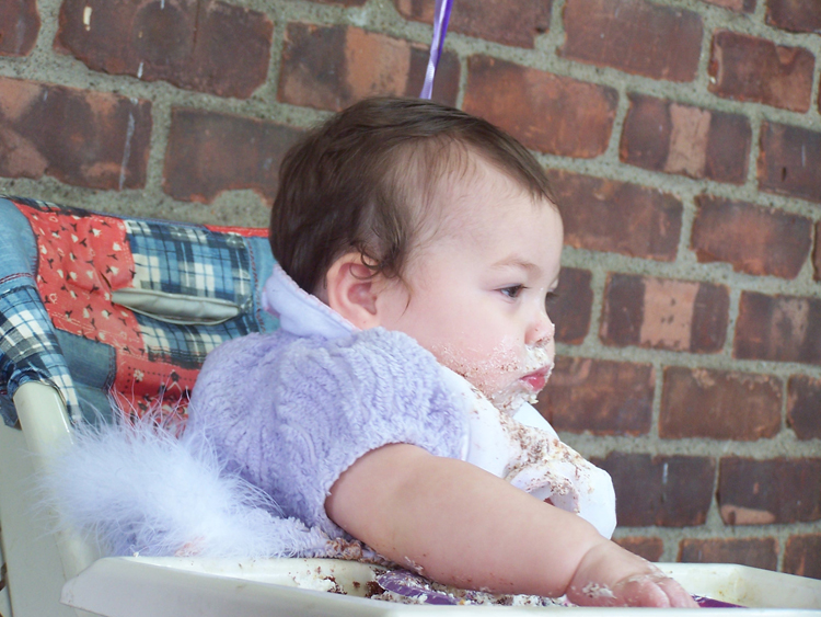 05-06-18, 30, Kaitlyn eating cake, Kaitlyn's Birthday.