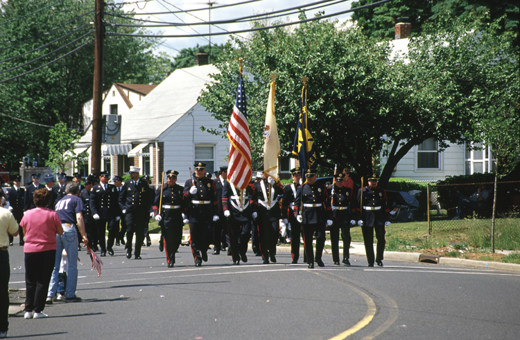 05-05-29, 28, Parade, Memorial Day