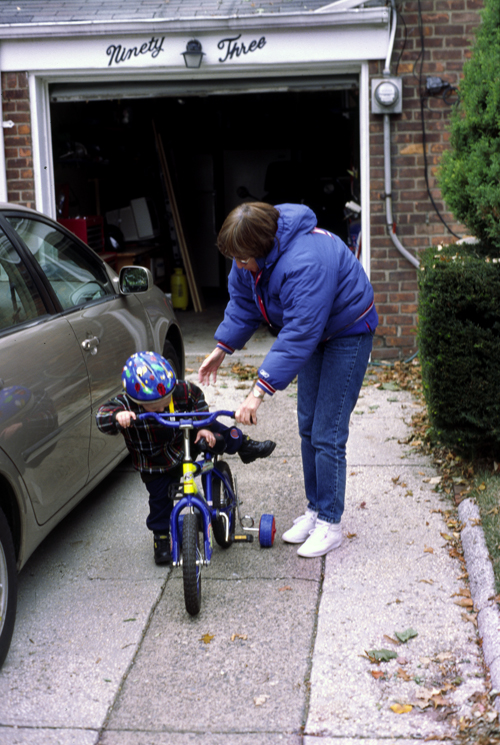 05-10-29, 02, Connor and Linda, Saddle Brook, NJ